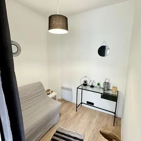 Lägenhet Duplex Cosy A Deux Pas Du Centre-ville Nîmes